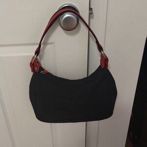 *5/$25. Y2K Black Shoulder Bag made of Neoprene material sporty strap